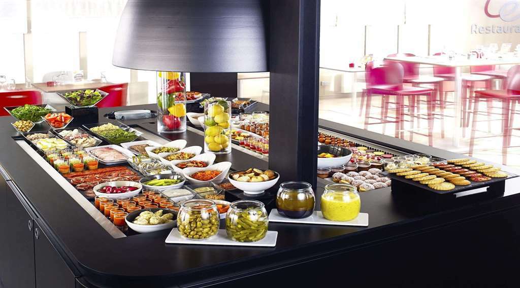 Campanile Vichy - Bellerive Otel Restoran fotoğraf